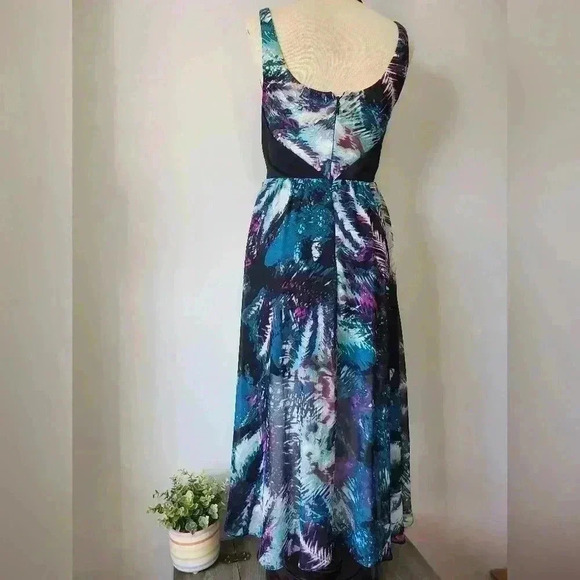 Bebe hi lo butterfly tropical  dress. Size small - Picture 9 of 13